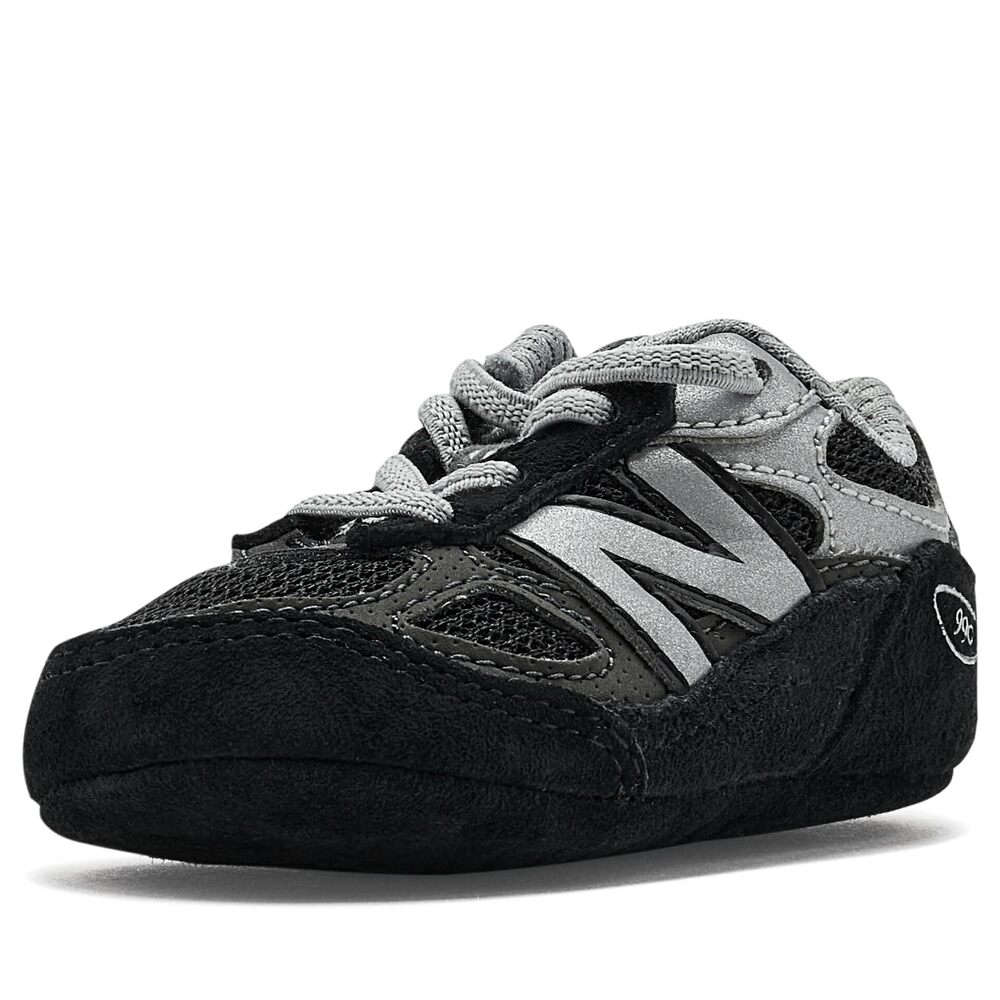 New Balance Baby Boys 990 V6 Lace-up Sneaker, Black/Silver, 5 Toddler US